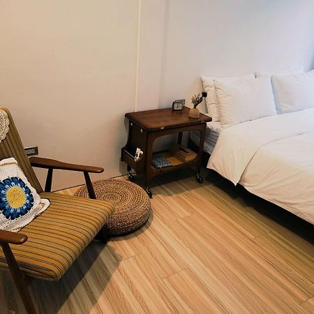 Through A Path Apartamento Tainan Exterior foto
